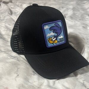 Black Road Runner Trucker Hat